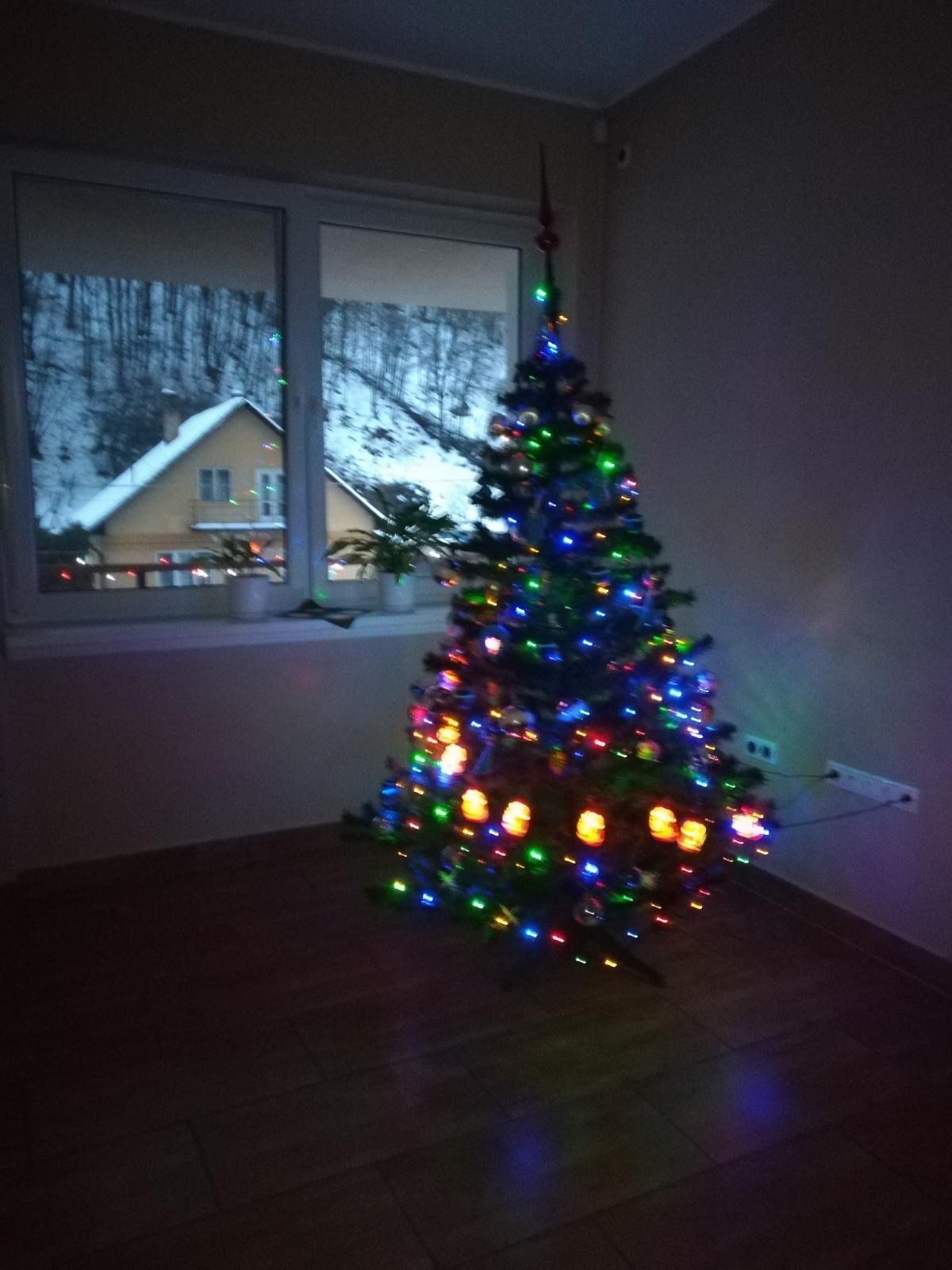 Fotogaléria Mikulášska nádielka v školskej jedálni (10) Mikulášska nádielka v školskej jedálni
